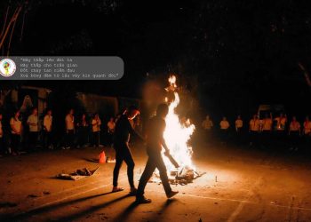 Vươn lên ánh sáng